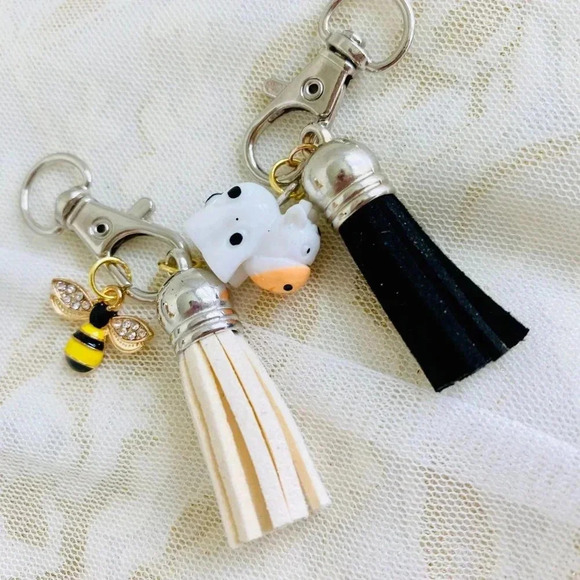 Rhinestone Bee & Moo Moo Cow Tassels Clip-on HandBag Backpack Phone Charms - Picture 5 of 5